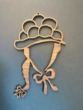 Lade das Bild in den Galerie-Viewer, Weihnachtsschmuck Schwarzwald Marie